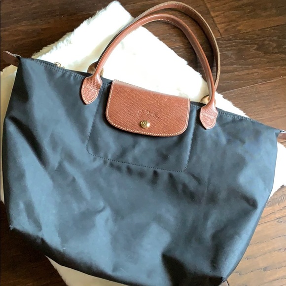 Longchamp large shoulder purse - Picture 1 of 14